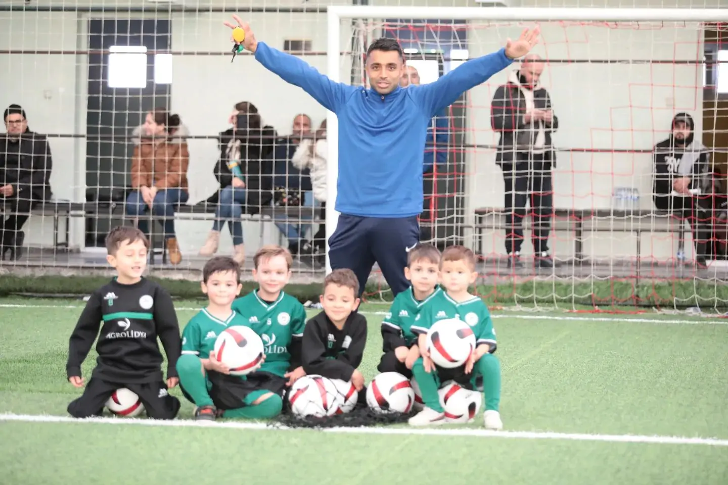 Akhisar FK Futbol Okulu Başladı -